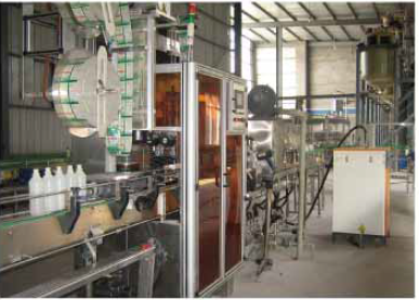 പിവിസി, പിഇടി കുപ്പികൾക്കായുള്ള വാട്ടർപ്രൂഫ്, റസ്റ്റ്പ്രൂഫ് ഷ്രിങ്ക് സ്ലീവ് ലേബൽ മെഷീൻ