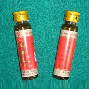 വൈൻ ബോട്ടിൽ വിയൽ ലേബലിംഗ് മെഷീൻ പൂർണ്ണമായും യാന്ത്രിക 220 വി 2 കിലോവാട്ട് ഈസി ഓപ്പറേഷൻ