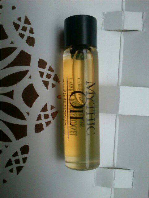 റെഡ് വൈൻ / കോസ്മെറ്റിക്സ് വിയൽ ലേബലിംഗ് മെഷീൻ 60 - 500 പീസുകൾ / കുറഞ്ഞ സ്വയം പശ