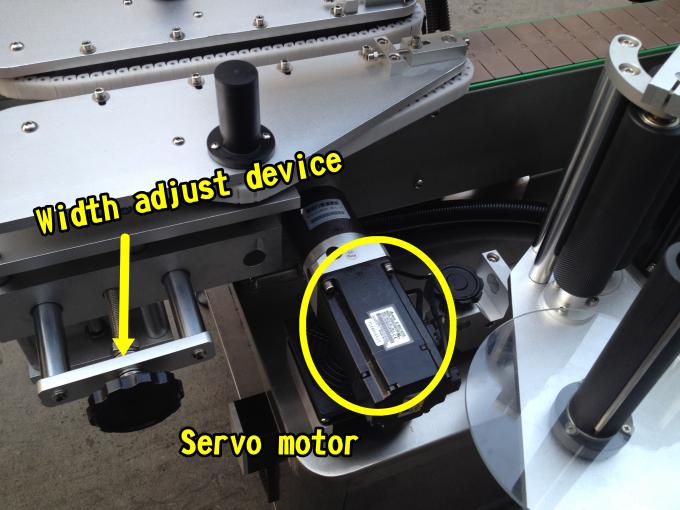 ഹൈ സ്പീഡ് ഹോട്ട് മെൽറ്റ് ഗ്ലൂവിനായി ബോട്ടിൽ ഓട്ടോമാറ്റിക് സ്റ്റിക്കർ ആപ്ലിക്കേറ്റർ മെഷീൻ