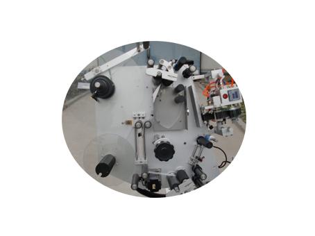 10 മില്ലി സർട്ടിഫിക്കറ്റ് ഇരട്ട ലെയർ ലേബൽ സ്റ്റിക്കർ ഉള്ള ചെറിയ കുപ്പി ലേബലിംഗ് മെഷീൻ