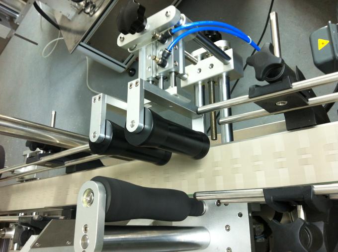 ഗ്ലാസ് ബോട്ടിൽ സെൽഫ് പശ സ്റ്റിക്കർ ലേബലിംഗ് മെഷീൻ, ഗ്ലാസ് ജാർ ലേബലിംഗ് മെഷീൻ