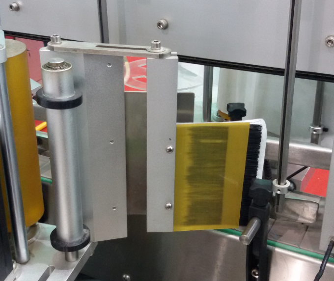 സിഇ സർട്ടിഫിക്കറ്റുള്ള ടോപ്പ് ബോട്ടിലുകൾ ഓട്ടോമാറ്റിക് ബോട്ടിൽ ലേബലർ മെഷീൻ