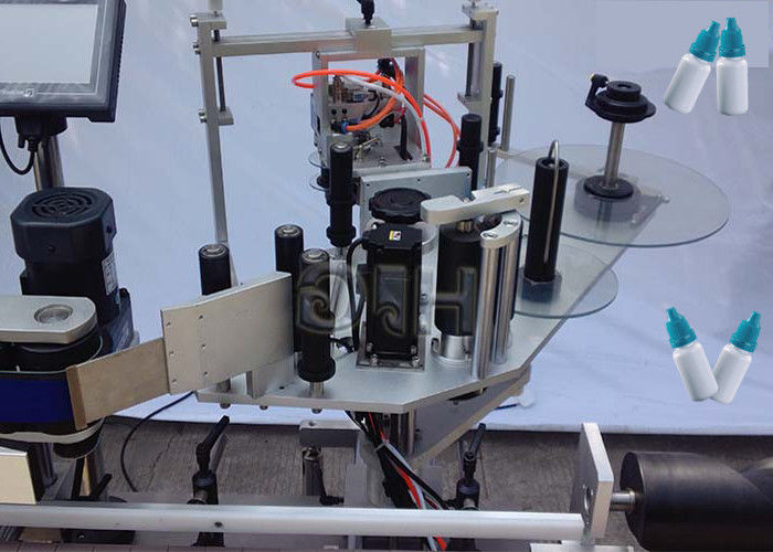 ഓട്ടോമാറ്റിക് വിതരണക്കാരനോടൊപ്പം ചൈന ടോപ്പ് / ബോട്ടം സൈഡ്സ് ലംബ സ്റ്റിക്കർ റ ound ണ്ട് ബോട്ടിൽ ലേബലിംഗ് മെഷീൻ