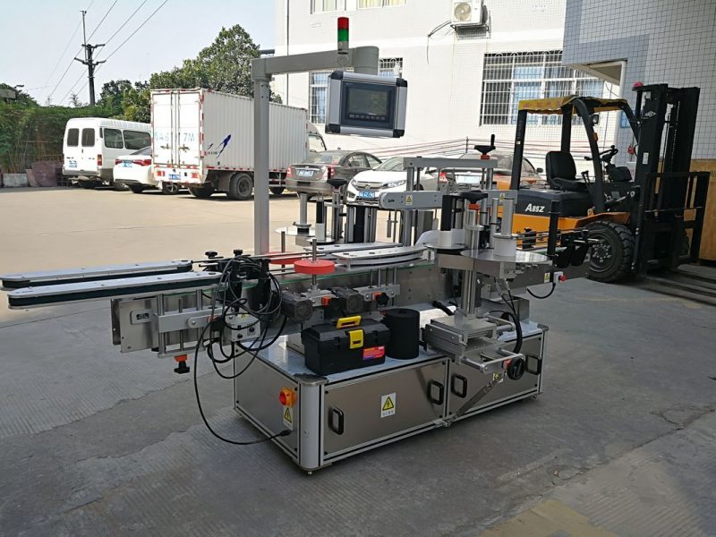 ചൈന ഷാംപൂ ബോട്ടിൽ ഇരട്ട വശം സ്റ്റിക്കി ലേബലിംഗ് മെഷീൻ പൂർണ്ണ ഓട്ടോമാറ്റിക് വിതരണക്കാരൻ